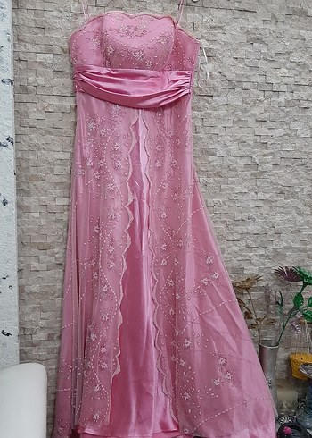 İşlemeli Pembe Uzun Straplez Abiye