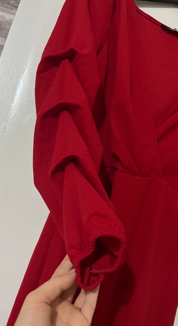 Uzun Kollu Kırmızı Drapeli Abiye Elbise - Görsel 2