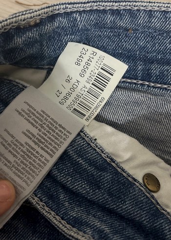 Nakışlı Bol Kesim Kadın Kot Pantolon - Görsel 4