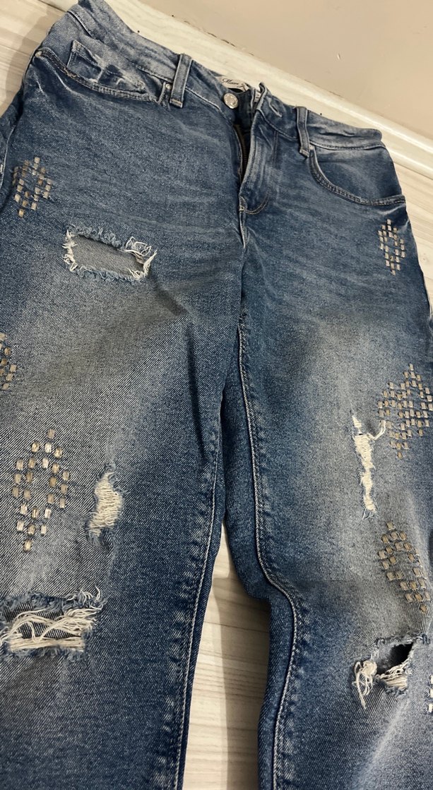 Nakışlı Bol Kesim Kadın Kot Pantolon - Görsel 2