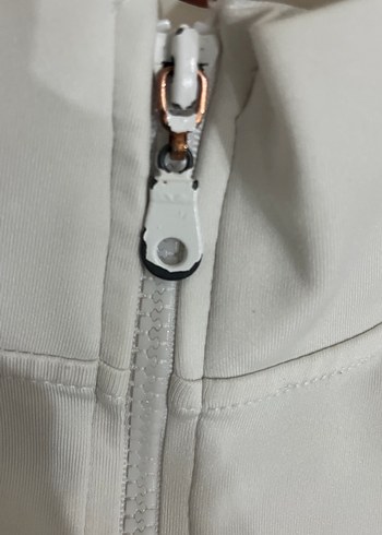 Nike Beyaz Yüksek Yakalı Fermuarlı Kolsuz Yelek - Görsel 3