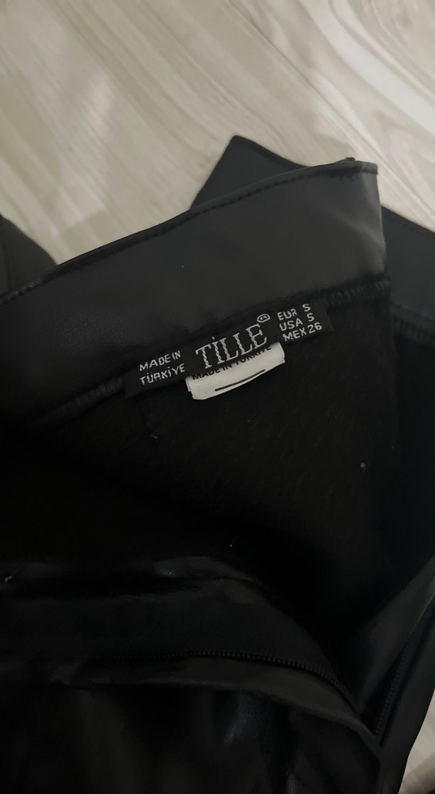 Kadın Siyah Deri Pilili Midi Pantolon - Görsel 4