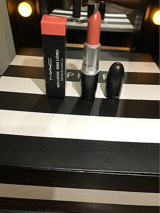 #mac # ruj kinda sexy