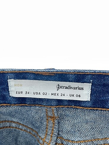 34 Beden mavi Renk Stradivarius Jean / Kot %70 İndirimli.