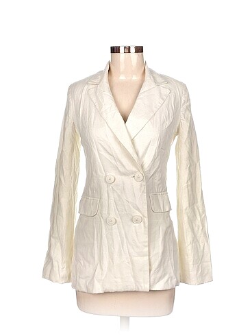 Bershka Blazer %70 İndirimli.