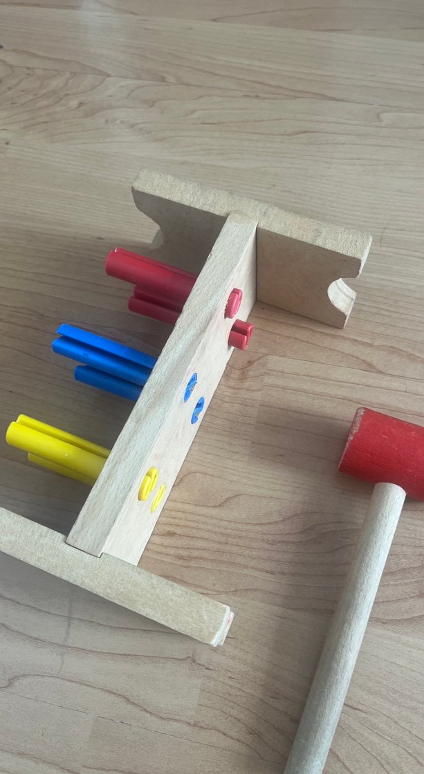 Renkli Çekiçli Ahşap Çivi Oyunu - Görsel 3