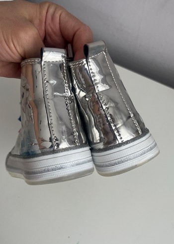 Kız Çocuk Metalik Renkli Kurdeleli Spor Ayakkabı - Görsel 5