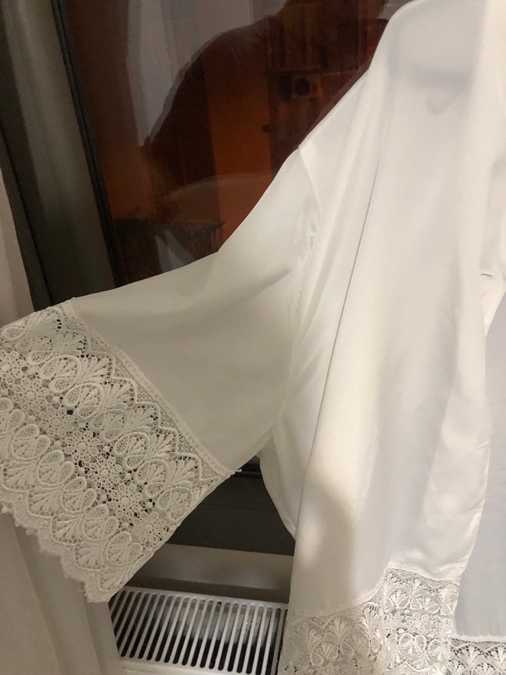 Beyaz Parlak Midi gömlek - Görsel 2