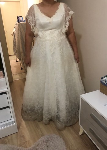 V Yaka Klasik Vintage A Kesim Gelinlik - Görsel 4