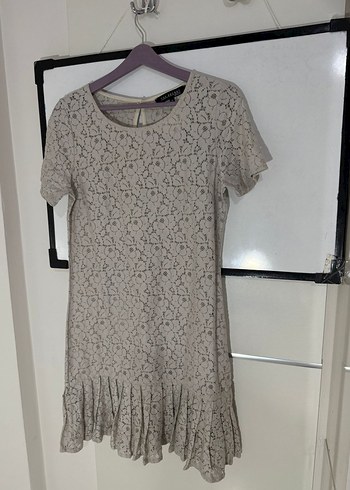 Dantel Detaylı Kısa Kollu Midi Elbise - Görsel 7