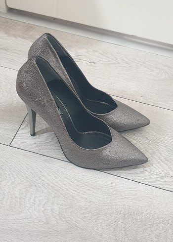 Zara 39