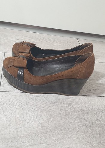 Kahverengi Deri Süet Dolgu Topuklu Kadın Ayakkabı - Görsel 6