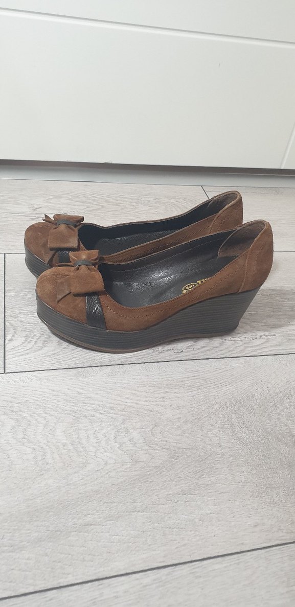 Kahverengi Deri Süet Dolgu Topuklu Kadın Ayakkabı - Görsel 2