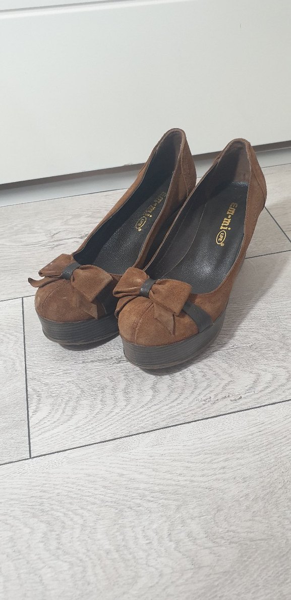 Kahverengi Deri Süet Dolgu Topuklu Kadın Ayakkabı - Görsel 3