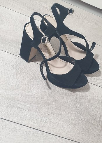 Siyah Zara Süet Platform Topuklu Kadın Ayakkabı - Görsel 3