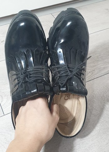 Siyah Deri Gotik Topuklu Kadın Ayakkabı - Görsel 9