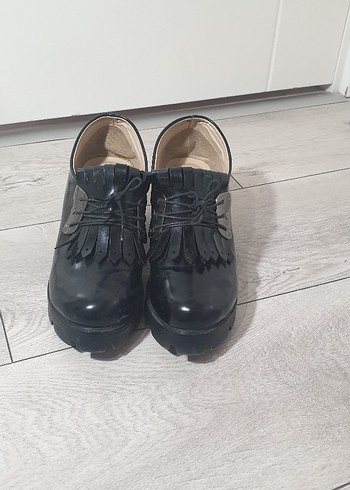 Siyah Deri Gotik Topuklu Kadın Ayakkabı - Görsel 5