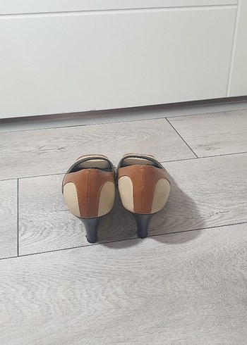 Bej Kadın Dolgu Topuk Klasik Ayakkabı - Görsel 6