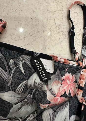 Çiçek Desenli Kadın Mini Tulum - Görsel 4