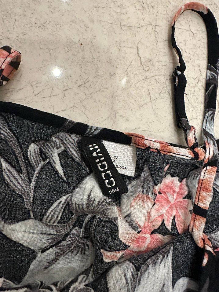 Çiçek Desenli Kadın Mini Tulum - Görsel 4