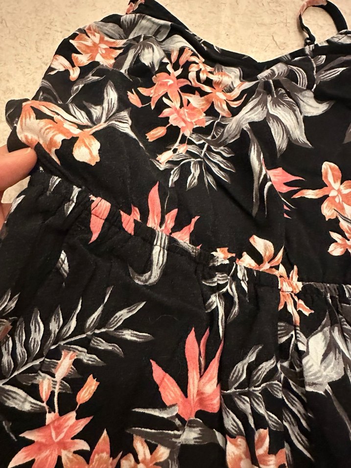 Çiçek Desenli Kadın Mini Tulum - Görsel 3