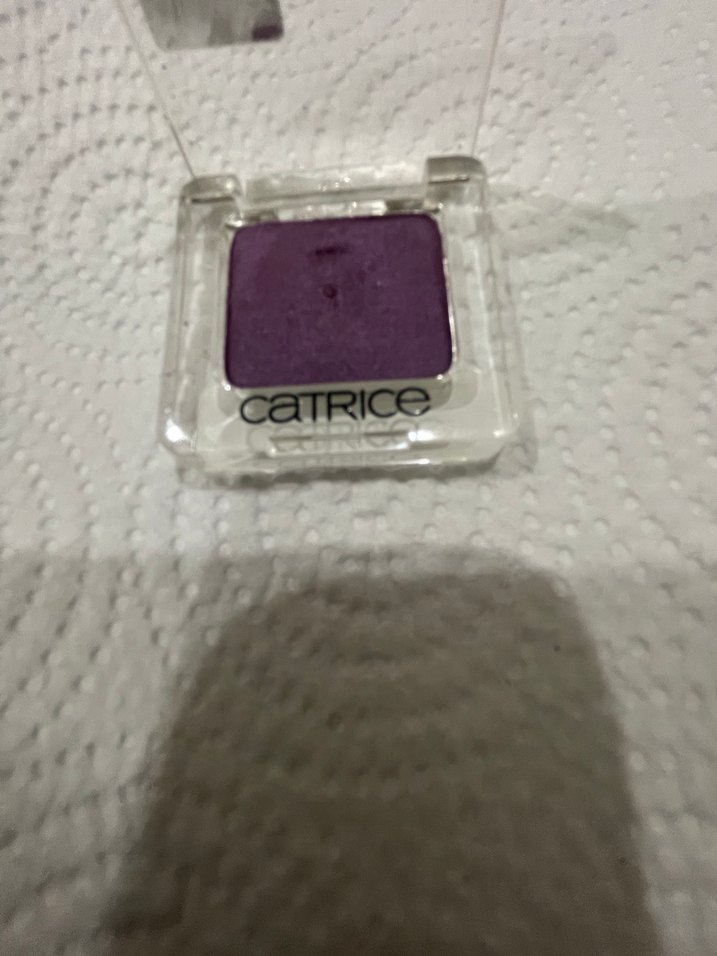 Koyu Mor Tekli Göz Farı tek kez kullandım - Görsel 3