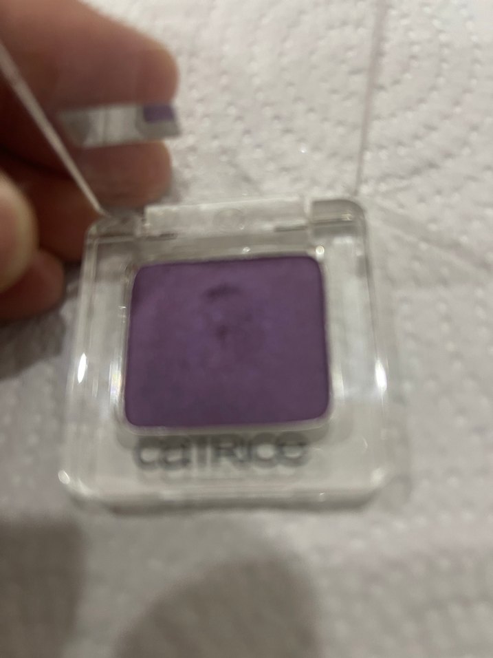 Koyu Mor Tekli Göz Farı tek kez kullandım - Görsel 4