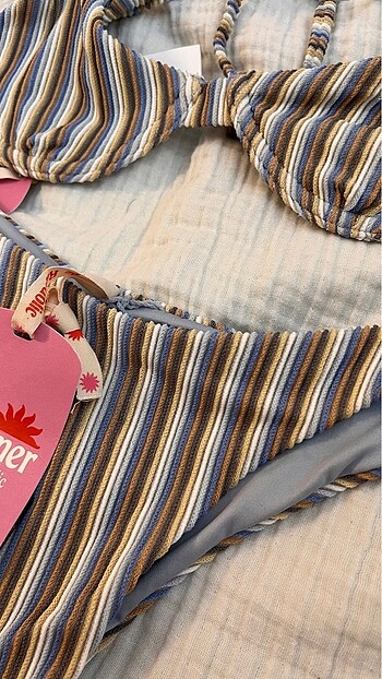 xs Beden simli etiketli bikini takımı