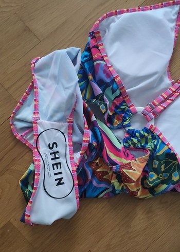 Renkli Drapeli Bağcıklı Kadın Mayo - Görsel 3