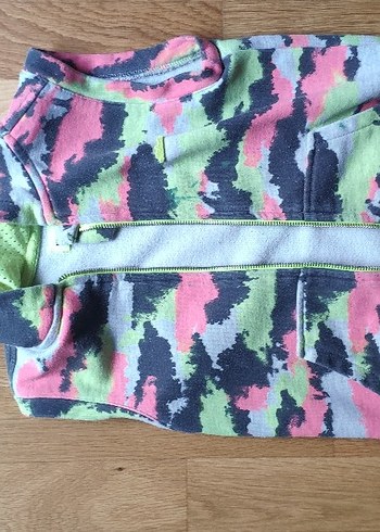 Çocuklar için Çok Renkli Batik Desenli Battaniye - Görsel 2