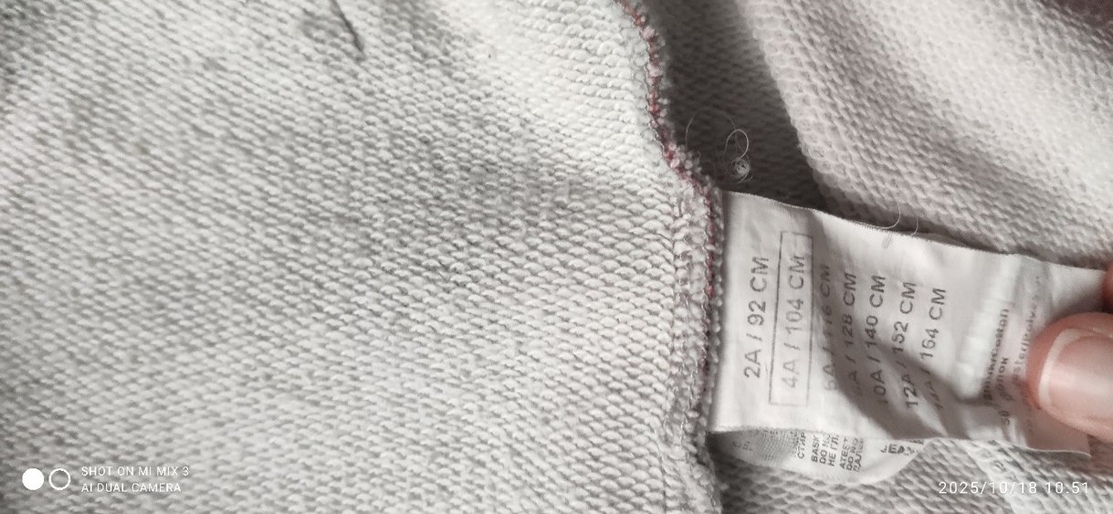 Çocuklar için Çok Renkli Batik Desenli Battaniye - Görsel 3