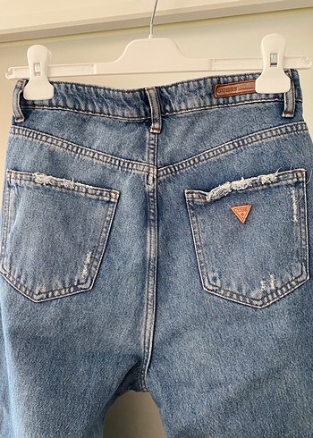 29 Beden mavi Renk Guess jean