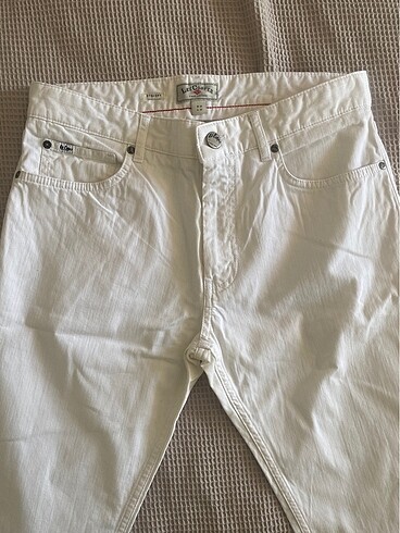 Beyaz denim