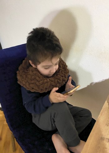 Kahverengi şal ve boyunluk - Görsel 4