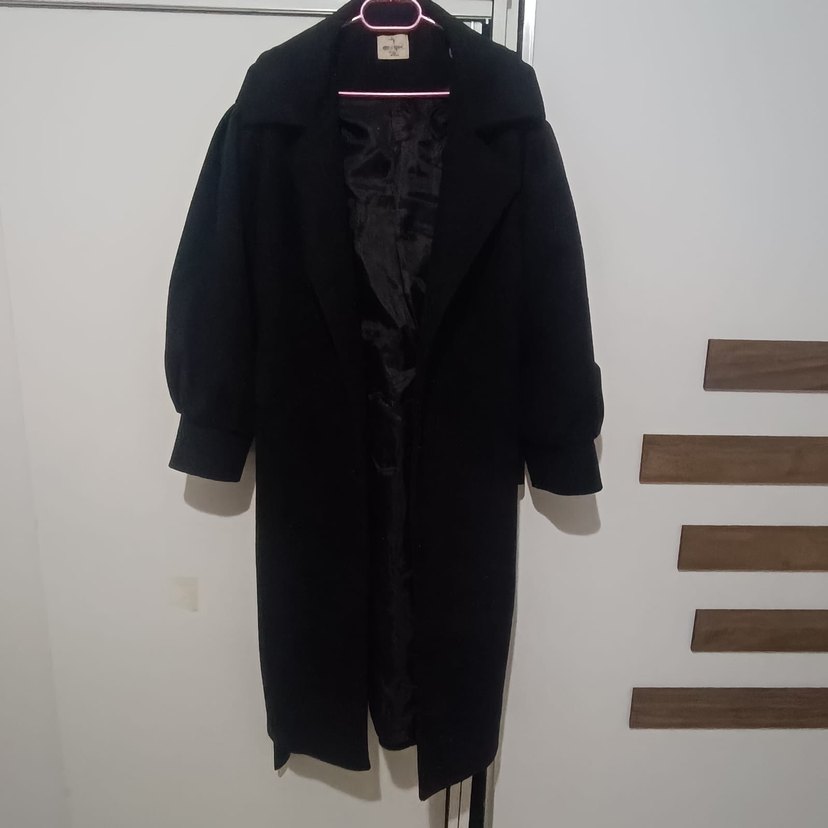 Siyah Kemerli Uzun Kadın Kaban - Görsel 3