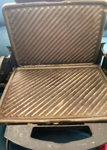 Kırmızı Elektrikli Tost Makinesi - Görsel 5