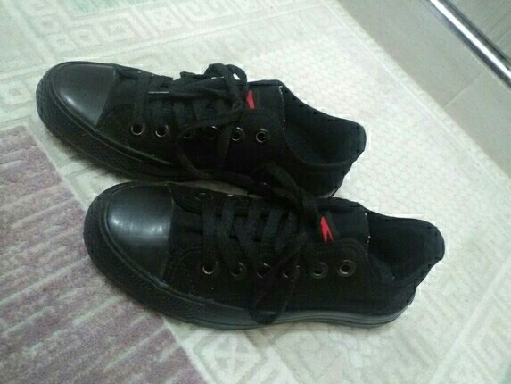 siyah converse 