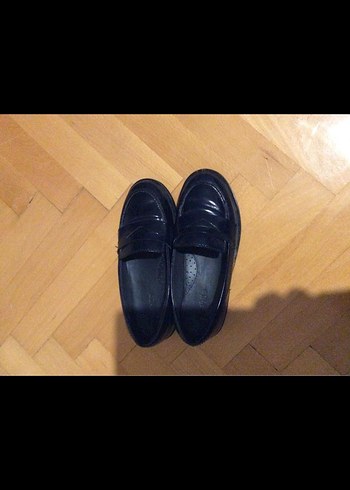 Parlak Siyah Kız erkek çoçuk Ayakkabısı - Görsel 2