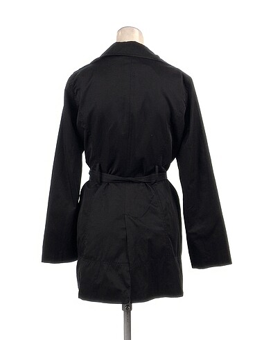 m Beden Zara Trenchcoat %70 İndirimli.