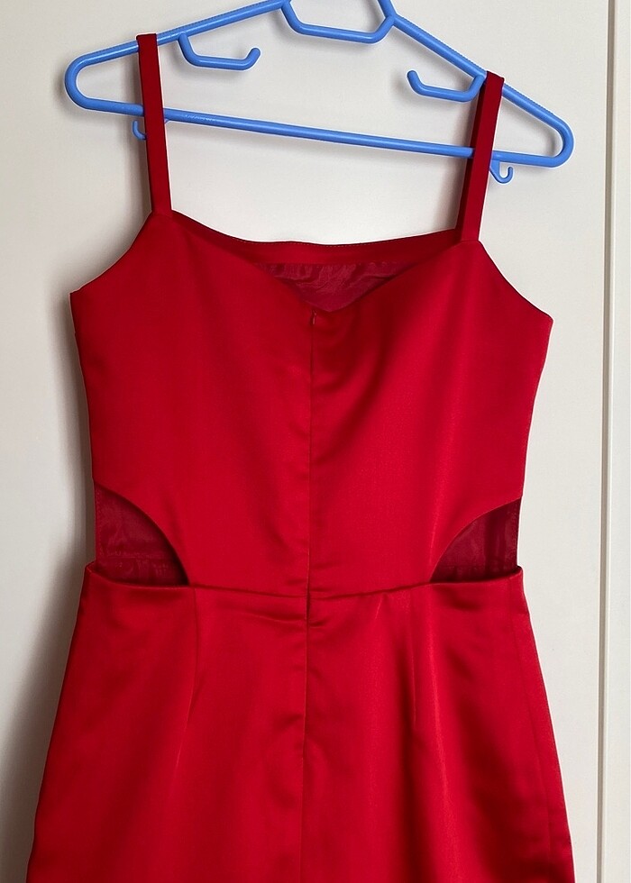 KIRMIZI SATEN MİNİ ELBİSE ABİYE - Görsel 4
