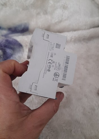 Siemens kaçak akım 40A 300mA 4 Kutuplu Devre Kesici - Görsel 3