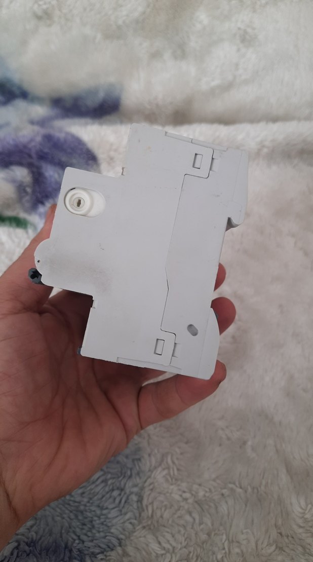 Siemens kaçak akım 40A 300mA 4 Kutuplu Devre Kesici - Görsel 2