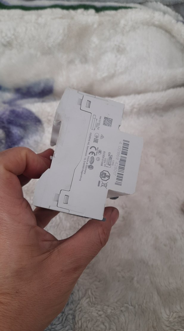 Siemens kaçak akım 40A 300mA 4 Kutuplu Devre Kesici - Görsel 3