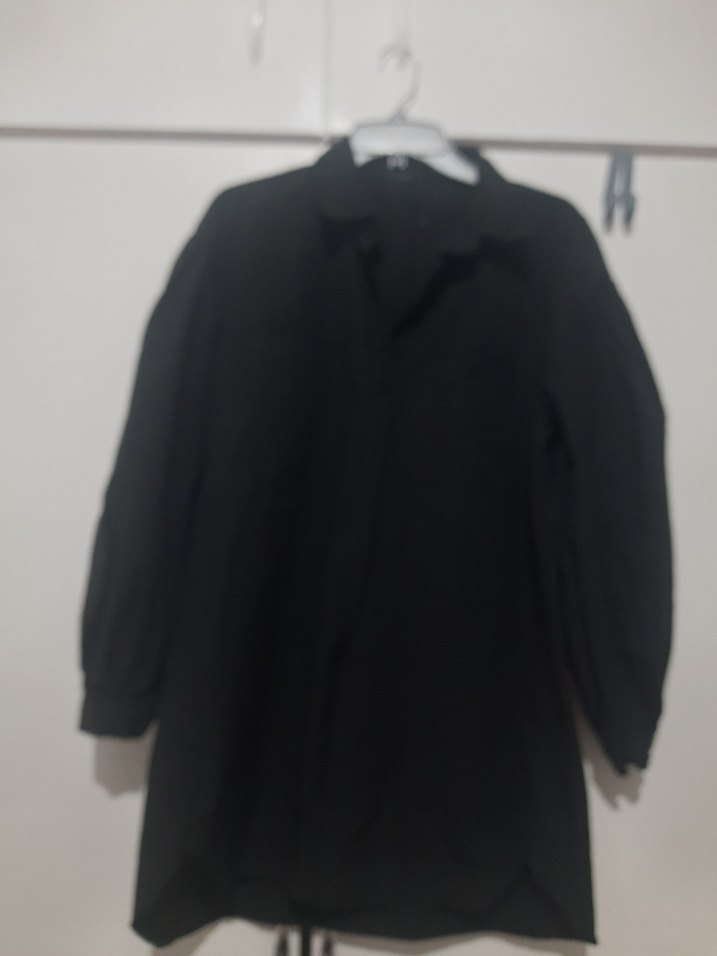 Düğmeli Siyah Keten Uzun Kollu Gömlek - Görsel 2