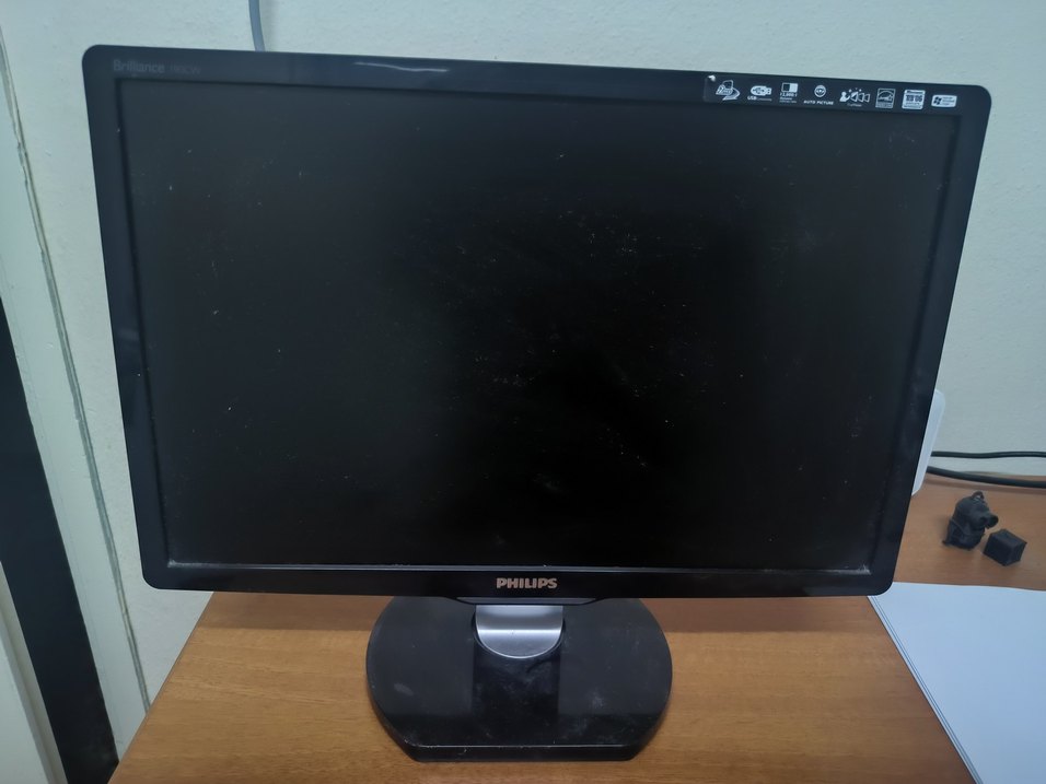 Philips 190CW9FB 19 LCD MONİTÖR - Görsel 3