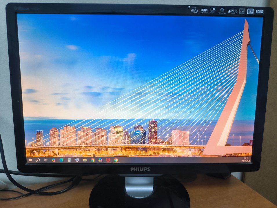 Philips 190CW9FB 19 LCD MONİTÖR - Görsel 2