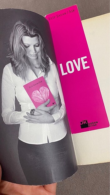  Elif Şafak Aşk