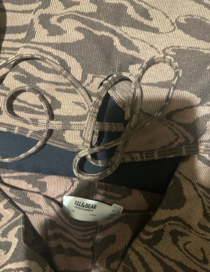 Kahverengi Desenli Kadın Bluz - Görsel 3