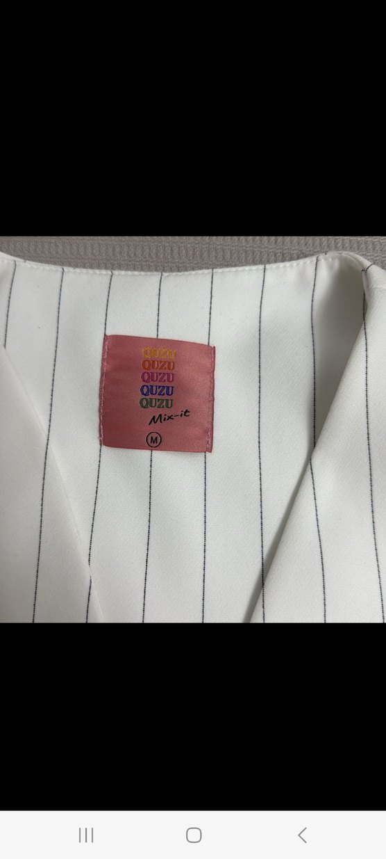 Düğmeli Beyaz Çizgili Kadın Yelek - Görsel 2