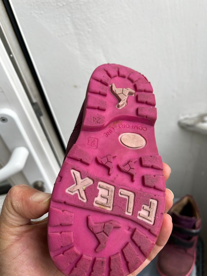 Bordo Süet Tokalı Kız Botu - Görsel 2